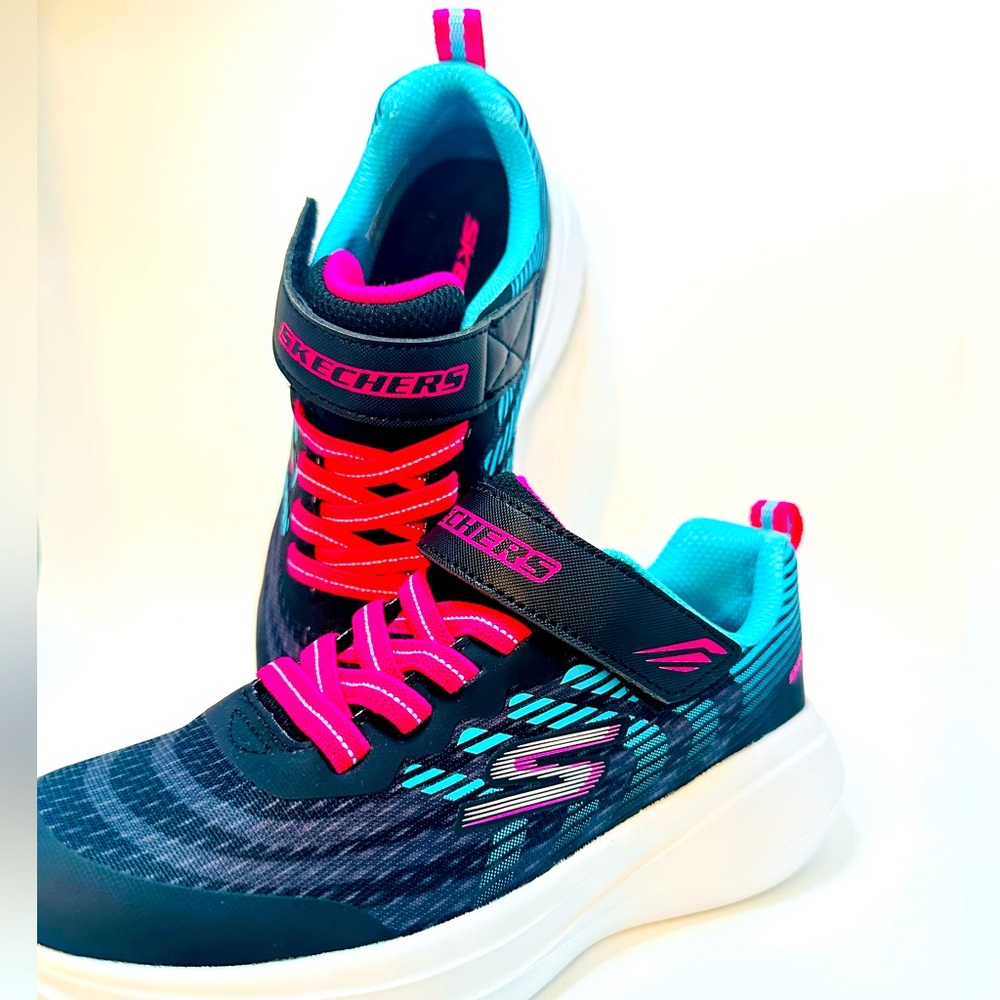 Kids sneakers